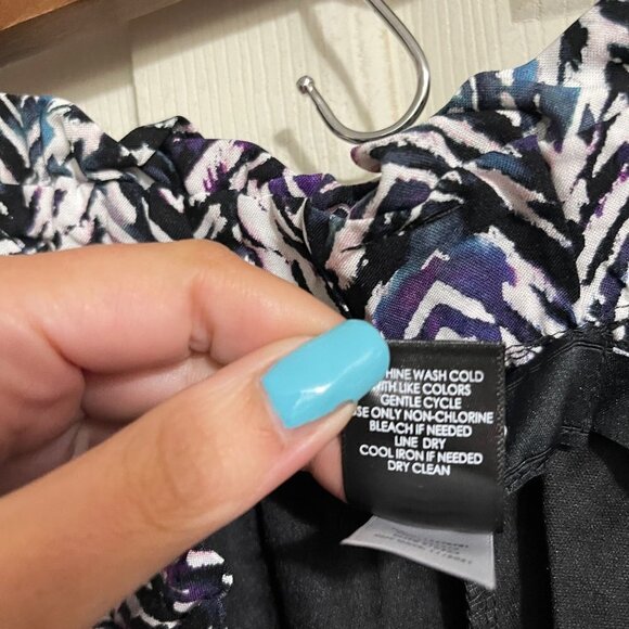 Torrid Womens NWT Challis Chevron Black & Purple Pockets Paperbag Shorts Sz 4X - Picture 8 of 9